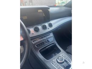 Mercedes E Estate E-220d 2.0 Turbo 16V Vehículo de desguace (2018, Metálico, Negro)