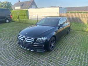 Mercedes E Estate E-220d 2.0 Turbo 16V Vehículo de desguace (2018, Metálico, Negro)
