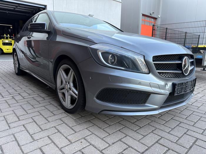 Mercedes A 2.2 A-220 CDI 16V Vehículo de desguace (2013, Metálico, Gris)