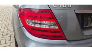 Mercedes C 2.2 C-180 CDI 16V BlueEFFICIENCY Vehículo de desguace (2011, Metálico, Gris)