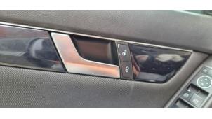 Mercedes C 2.2 C-180 CDI 16V BlueEFFICIENCY Vehículo de desguace (2011, Metálico, Gris)