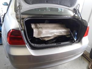 BMW 3 serie 325i 24V Samochód złomowany (2005, Tytan, Metalik, Srebrny)