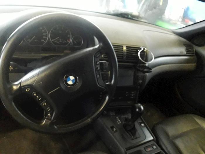 BMW 3 serie 316i 16V Samochód złomowany (2003, Szary)