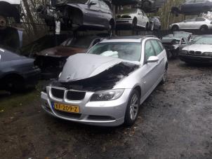 BMW 3 serie Touring 318i 16V Épave (2006, Gris)