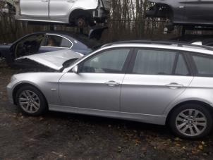 BMW 3 serie Touring 318i 16V Épave (2006, Gris)