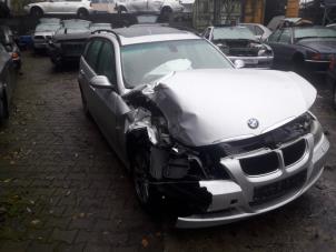 BMW 3 serie Touring 318i 16V Épave (2006, Gris)