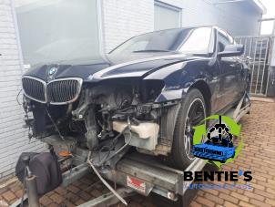 BMW 7 serie 745d 4.4 V8 32V Samochód złomowany (2006, Niebieski)
