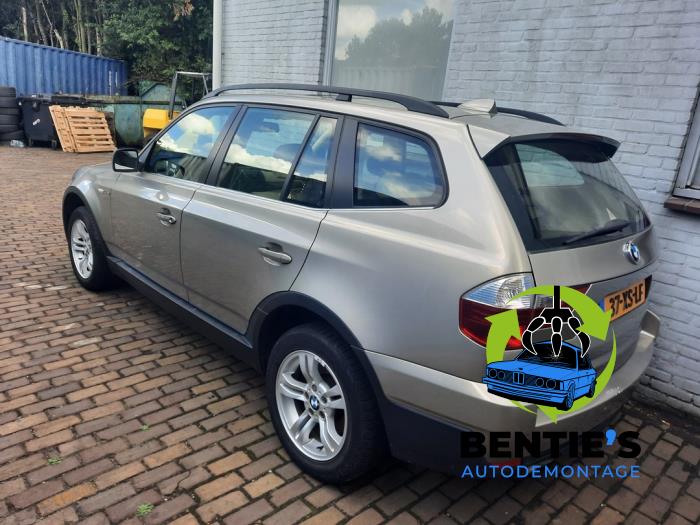 BMW X3 2.5 Si 24V Unfallauto (2007, Metallic, Bronze)