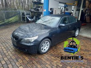 BMW 5 serie 523i 24V Samochód złomowany (2005, Czarny)