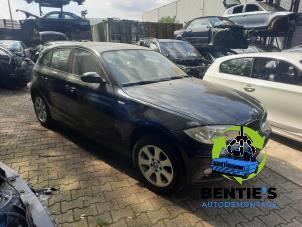 BMW 1 serie 116i 1.6 16V Épave (2005, Noir)