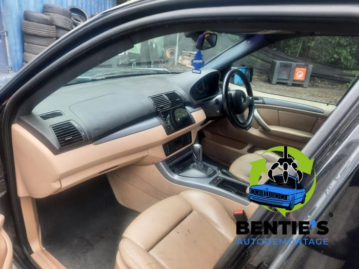 BMW X5 3.0d 24V Épave (2005, Noir, Bleu saphir, Noir saphir)