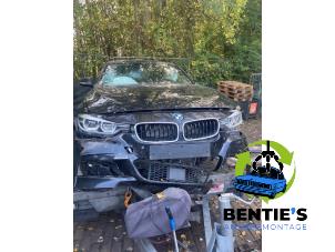 BMW 3 serie 330e Schrottauto (2017, Schwarz)