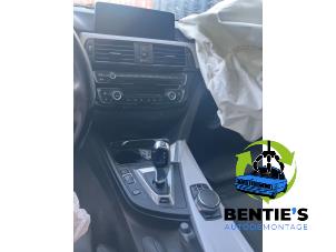 BMW 3 serie 330e Schrottauto (2017, Schwarz)