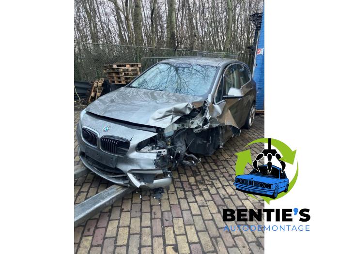 BMW 2 serie Active Tourer 218d 2.0 TwinPower Turbo 16V Skrotfordon (2014, GRIJS)