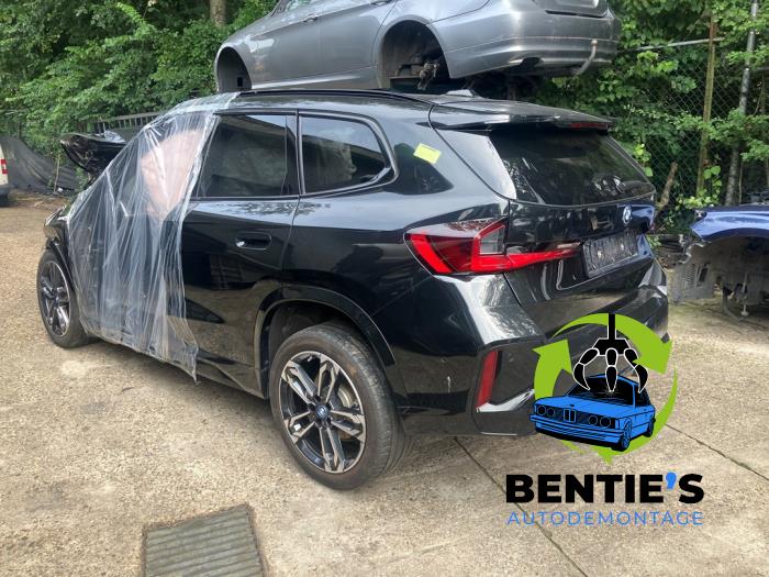 BMW X1 xDrive 25e 1.5 TwinPower Turbo 12V Schrottauto (2024, Schwarz)