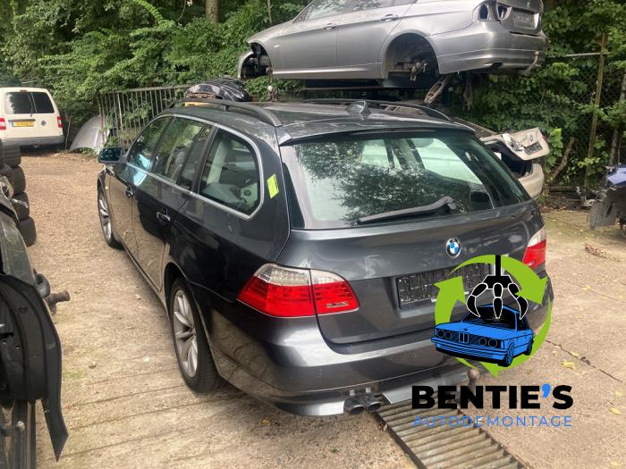 BMW 5 serie Touring 525i 24V Salvage vehicle (2008, Gray)