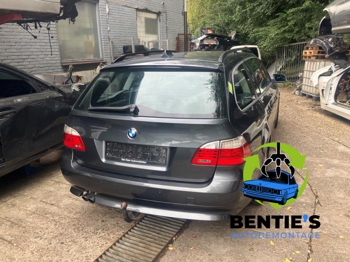 BMW 5 serie Touring 525i 24V Salvage vehicle (2008, Gray)