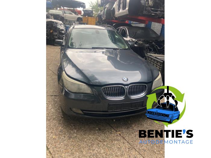 BMW 5 serie Touring 525i 24V Salvage vehicle (2008, Gray)