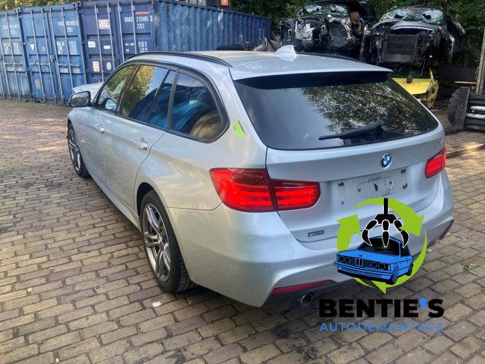 BMW 3 serie Touring 320d 2.0 16V Salvage vehicle (2015, Gray)