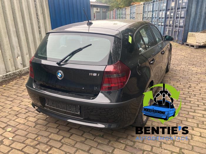 BMW 1 serie 116i 1.6 16V Salvage vehicle (2009, Black)