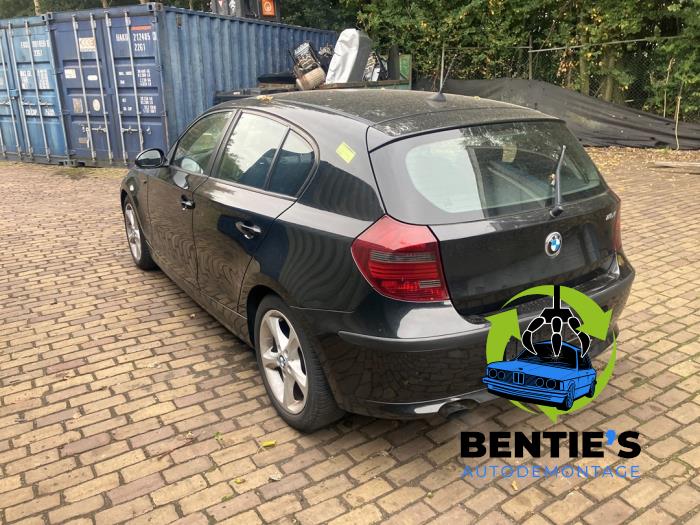 BMW 1 serie 116i 1.6 16V Salvage vehicle (2009, Black)