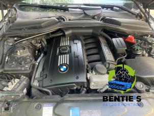 BMW 5 serie Touring 523i 24V Vehículo de desguace (2008, Gris)