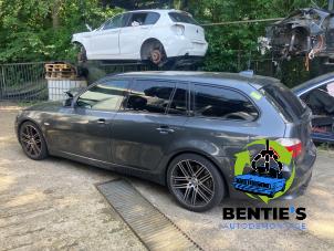 BMW 5 serie Touring 523i 24V Vehículo de desguace (2008, Gris)