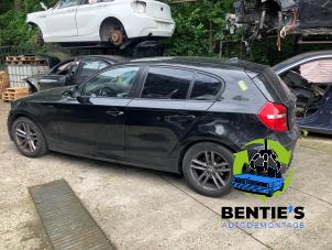 BMW 1 serie 116i 2.0 16V Vehículo de desguace (2010, Negro)