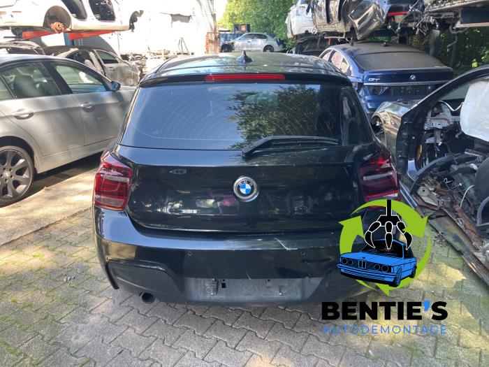 BMW 1 serie 114i 1.6 16V Vehículo de desguace (2012, Negro)