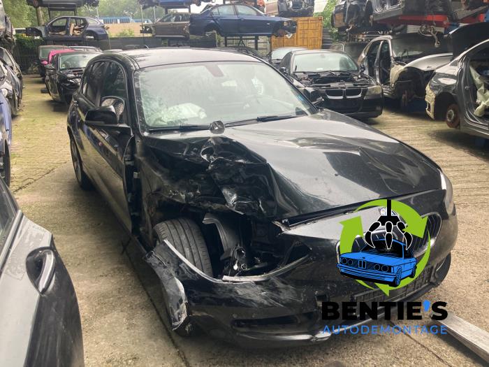 BMW 1 serie 118d 2.0 16V Vehículo de desguace (2011, Negro)