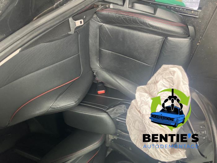 BMW 1 serie 118d 2.0 16V Vehículo de desguace (2011, Negro)