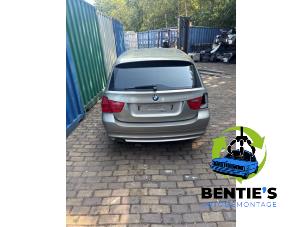 BMW 3 serie Touring 318i 16V Vehículo de desguace (2009, Marrón)
