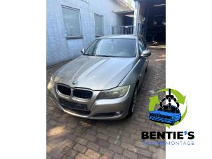BMW 3 serie Touring 318i 16V Vehículo de desguace (2009, Marrón)