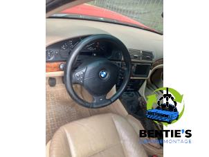 BMW 5 serie Touring 540i 32V Vehículo de desguace (2000, Rojo)