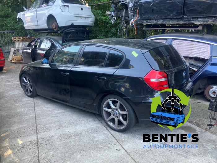 BMW 1 serie 116i 1.6 16V Vehículo de desguace (2007, Negro)