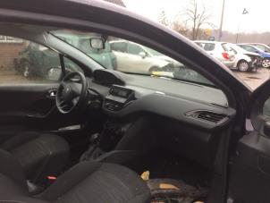 Peugeot 208 I 1.2 Vti 12V PureTech 82 Vehículo de desguace (2013, Azul)
