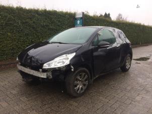 Peugeot 208 I 1.2 Vti 12V PureTech 82 Vehículo de desguace (2013, Azul)
