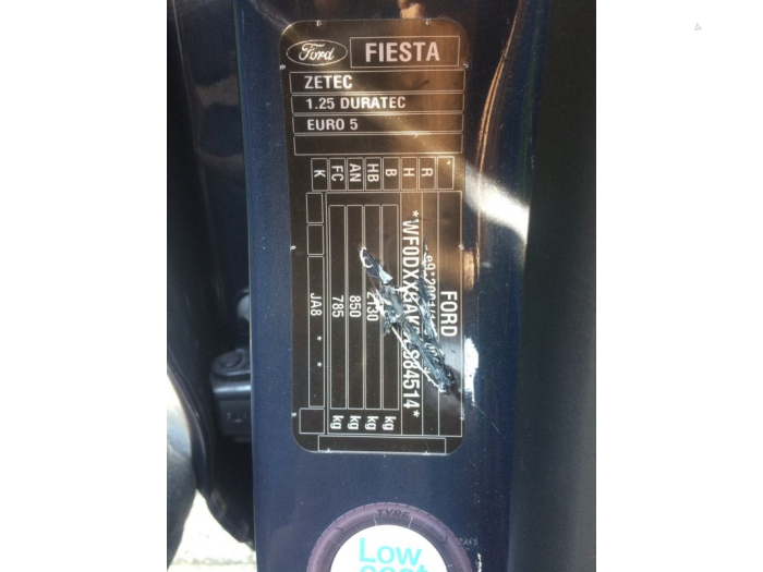 Ford Fiesta 6 1.25 16V Vehículo de desguace (2014, Oscuro, Gris)