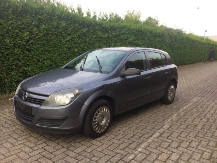 Opel Astra H 1.4 16V Twinport Vehículo de desguace (2004, Gris)