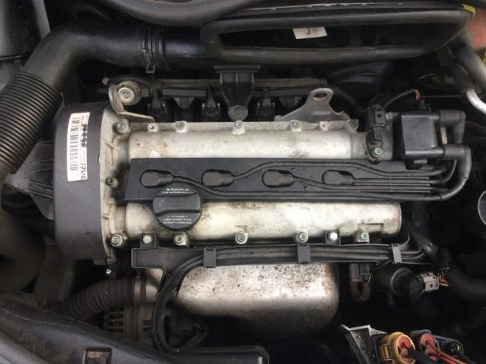 Audi A2 1.4 16V Vehículo de desguace (2000, Gris)