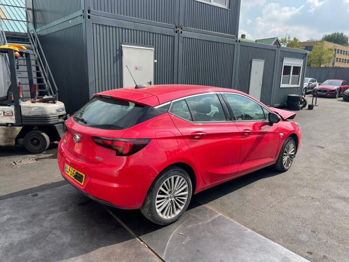 Opel Astra K 1.4 Turbo 16V Salvage vehicle (2016, Red)
