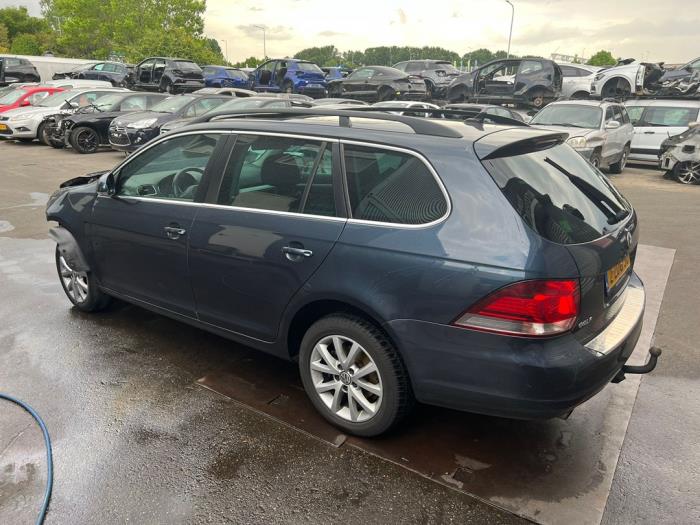 Volkswagen Golf VI Variant 1.6 TDI 16V 105 Épave (2010, Bleu)