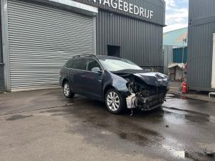 Volkswagen Golf VI Variant 1.6 TDI 16V 105 Épave (2010, Bleu)