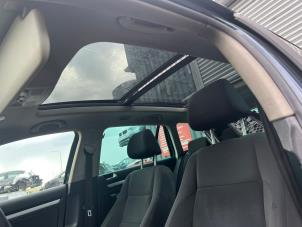 Volkswagen Golf VI Variant 1.6 TDI 16V 105 Épave (2010, Bleu)