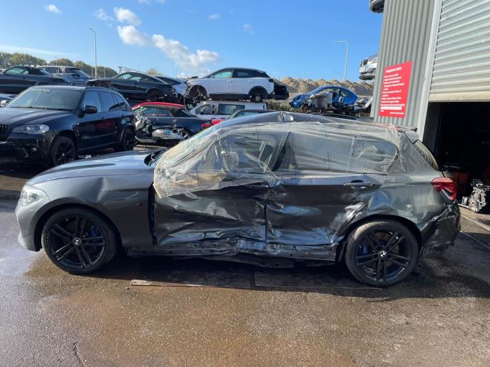 BMW 1 serie 120i 2.0 16V Salvage vehicle (2019, Dark, Gray, Mousey)