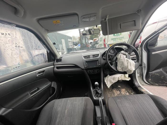 Suzuki Swift 1.2 16V Salvage vehicle (2015, White)