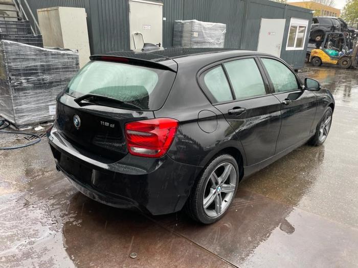 BMW 1 serie 116d 2.0 16V Salvage vehicle (2011, Black)