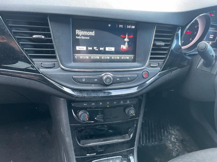 Opel Astra K 1.4 16V Épave (2017, Bleu)