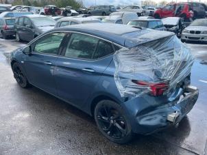 Opel Astra K 1.4 16V Épave (2017, Bleu)