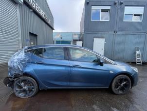 Opel Astra K 1.4 16V Épave (2017, Bleu)